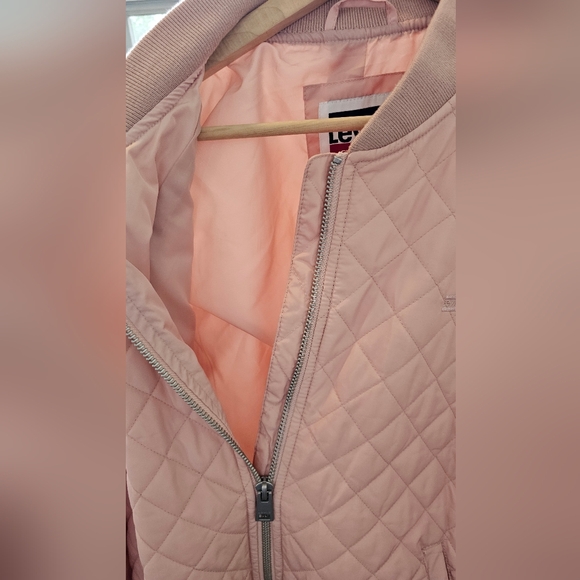 Levi's Pink Jacket - Picture 5 of 6